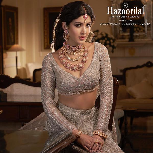 Embrace The Wedding Season With Designer Jewellery Sets